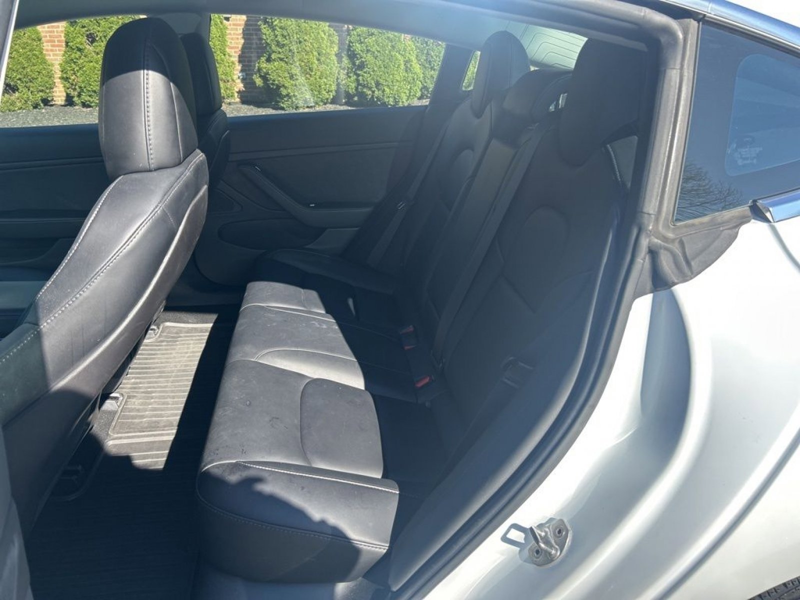 Used 2018 Tesla Model 3 Long Range image 10