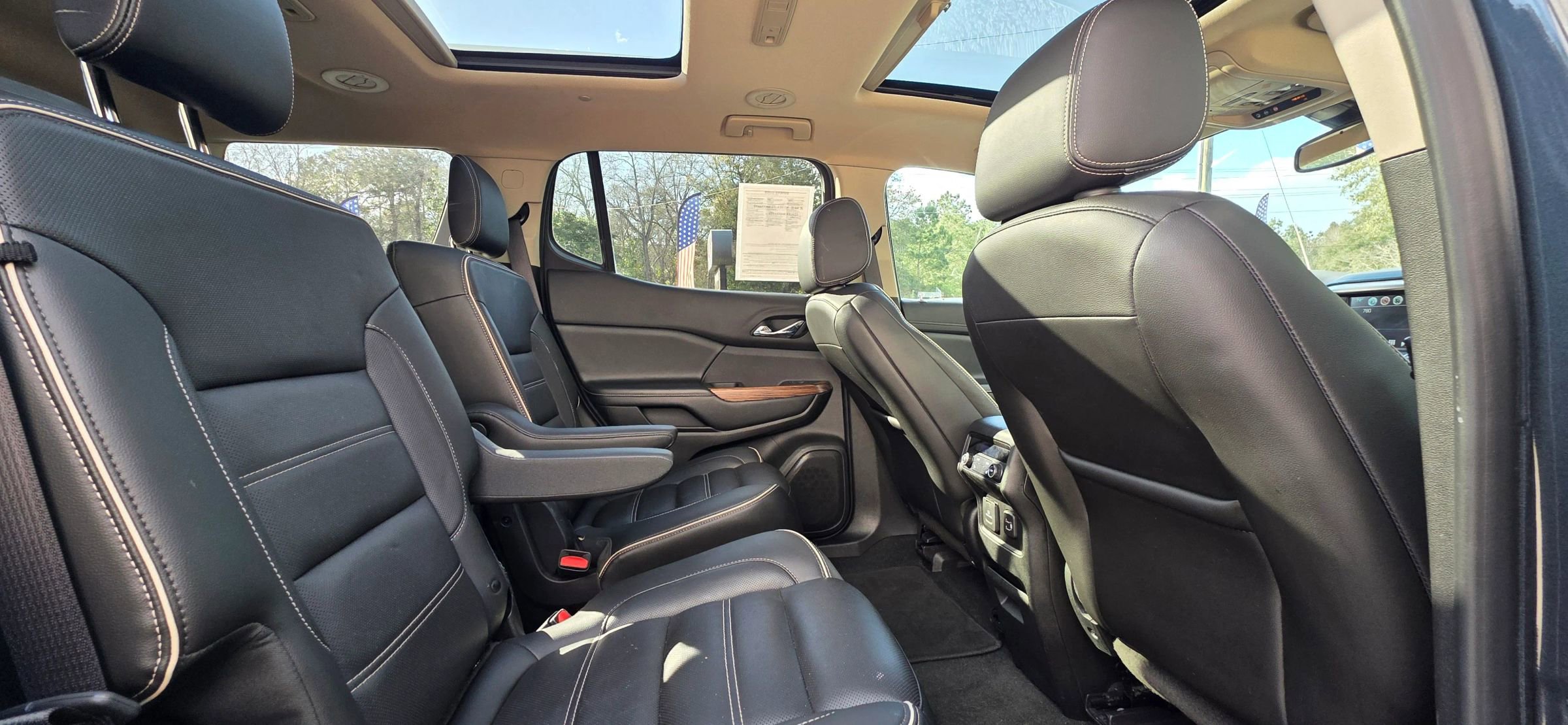 Used 2019 GMC Acadia Denali image 17