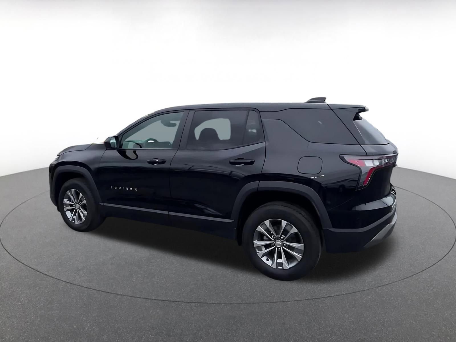 Used 2025 Chevrolet Equinox LT image 10