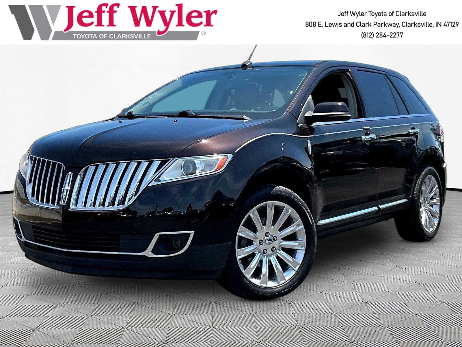 Used 2013 Lincoln MKX AWD image 1