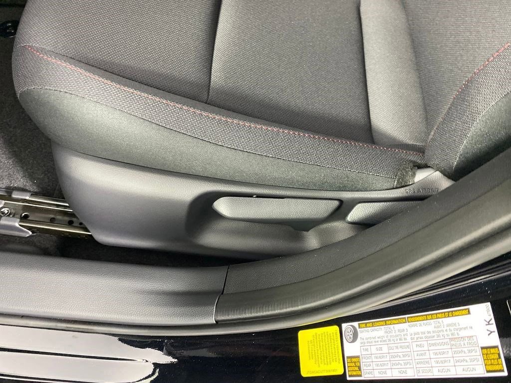 New 2026 Toyota Prius SE image 8