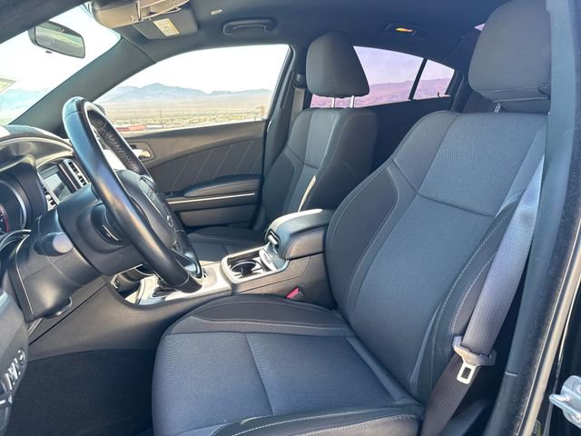 Used 2021 Dodge Charger SXT w/ Driver Convenience Group RWD image 9