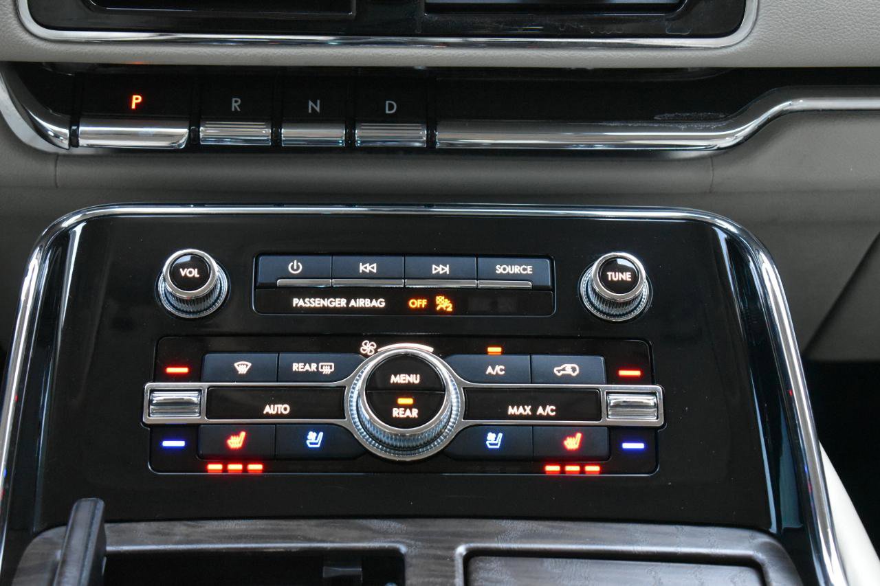 Used 2018 Lincoln Navigator Select RWD image 22