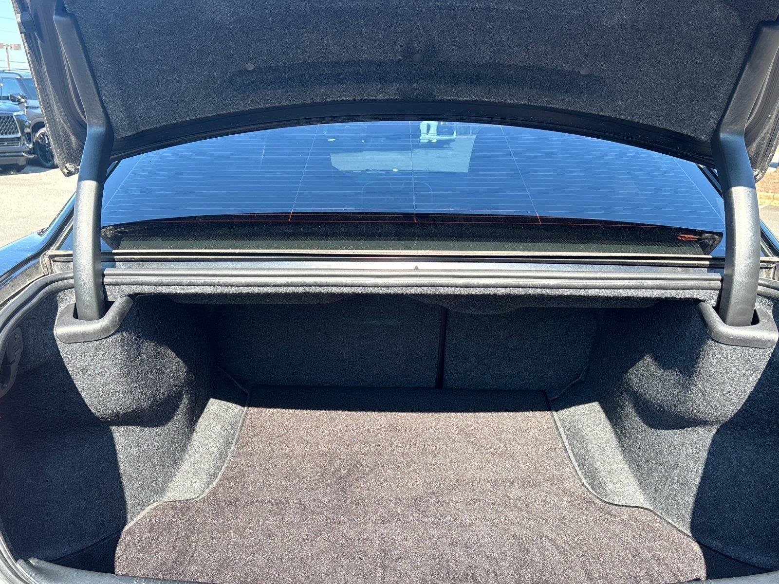 Used 2022 Chrysler 300 Touring L w/ Safetytec Plus Group AWD/4WD image 36