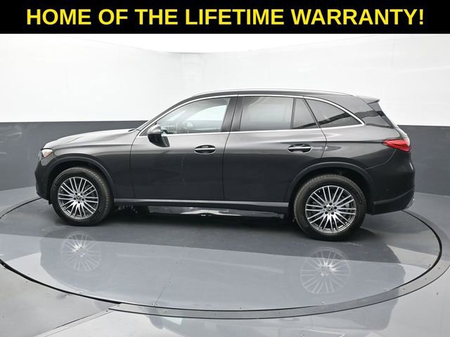 Used 2023 Mercedes-Benz GLC 300 4MATIC image 4