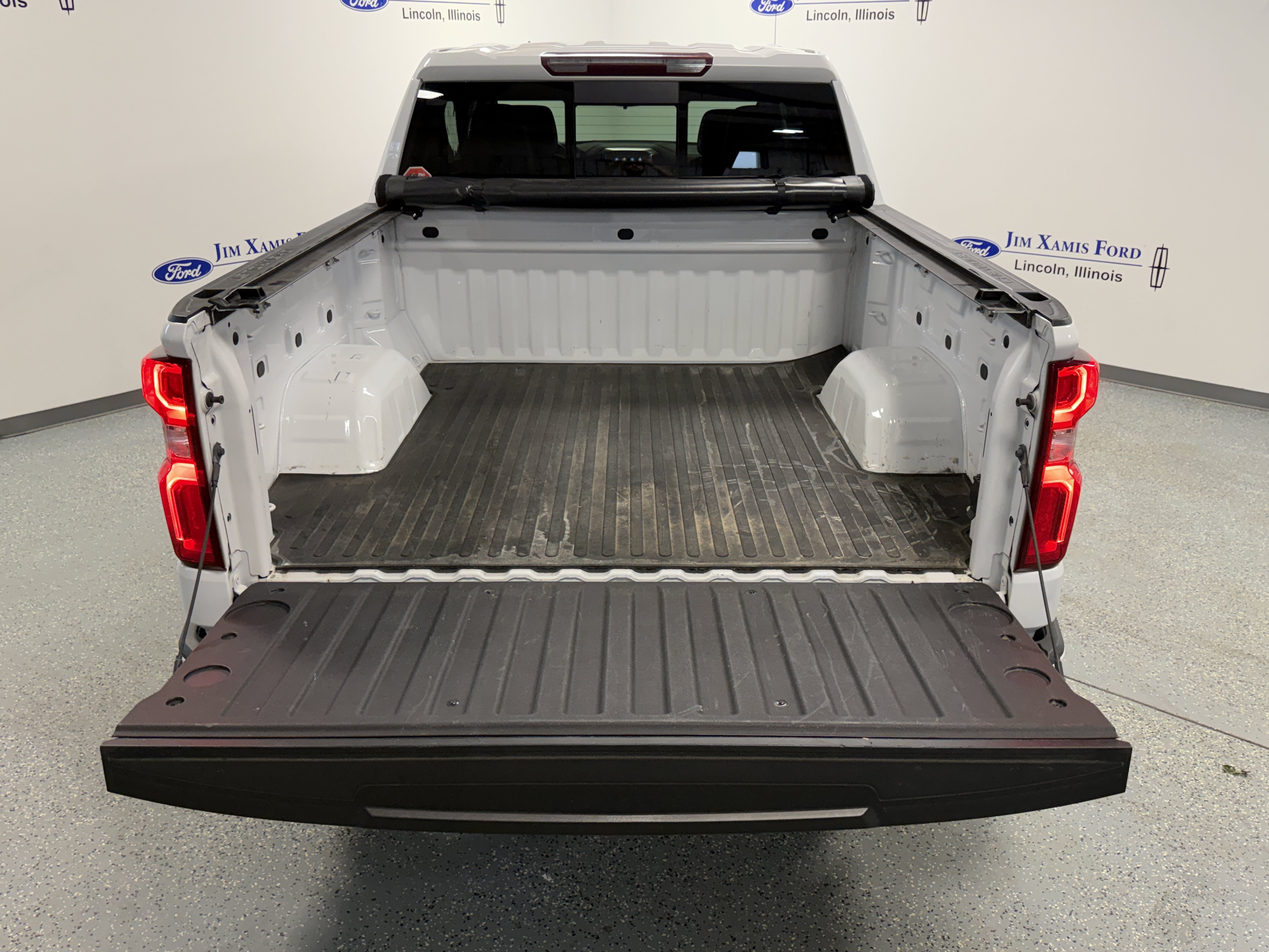Used 2021 Chevrolet Silverado 1500 RST w/ Convenience Package II AWD/4WD image 25