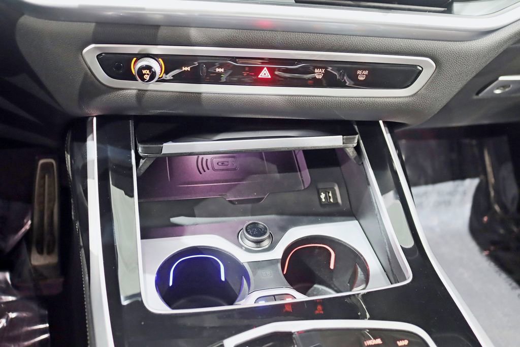 Used 2023 BMW X7 xDrive40i w/ Executive Package image 24