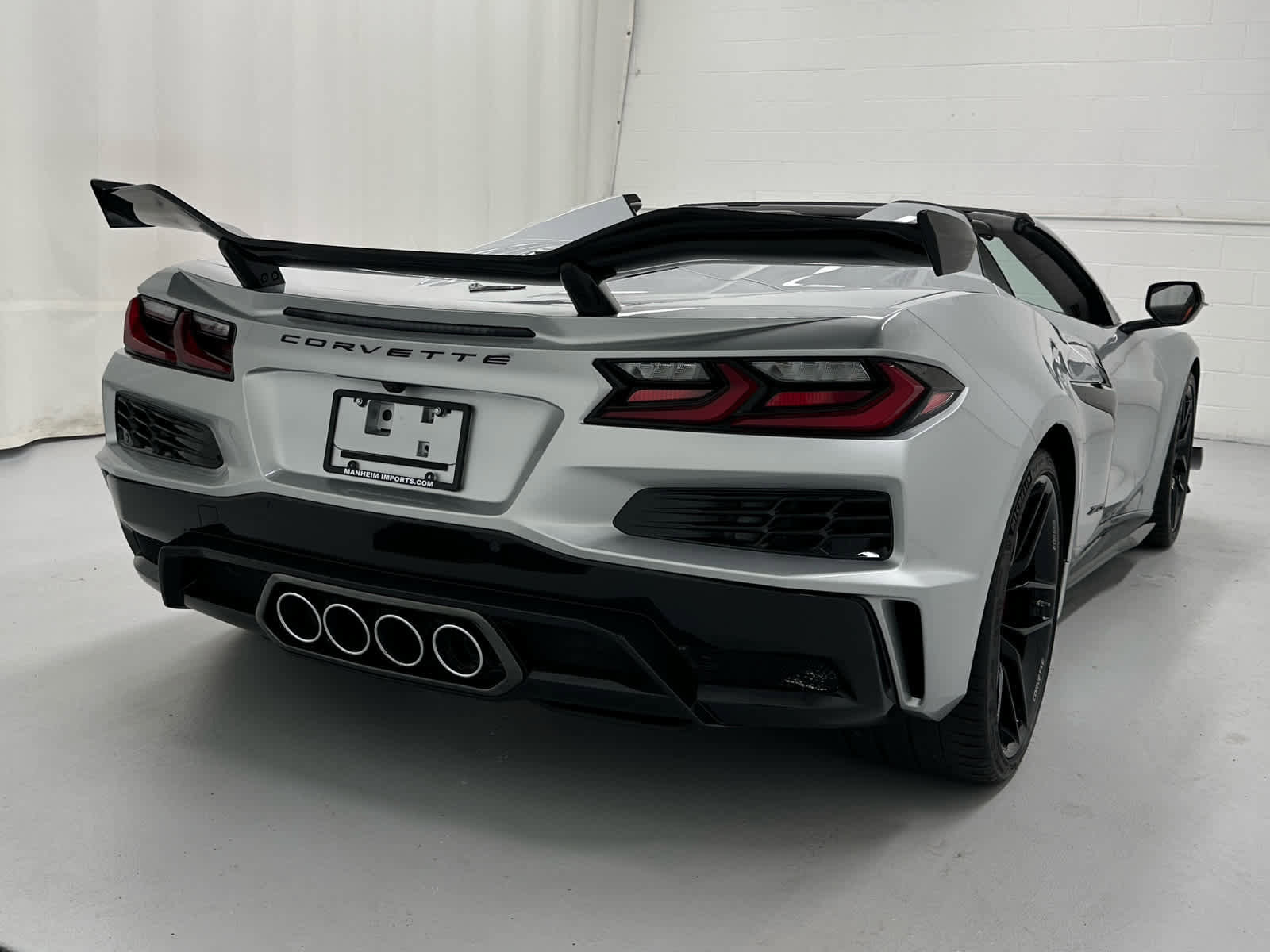 Used 2026 Chevrolet Corvette Z06 RWD image 6