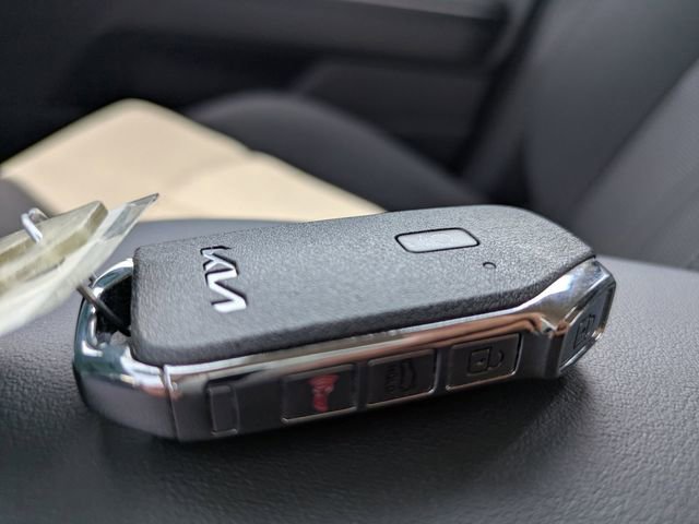 Used 2023 Kia K5 LXS image 25