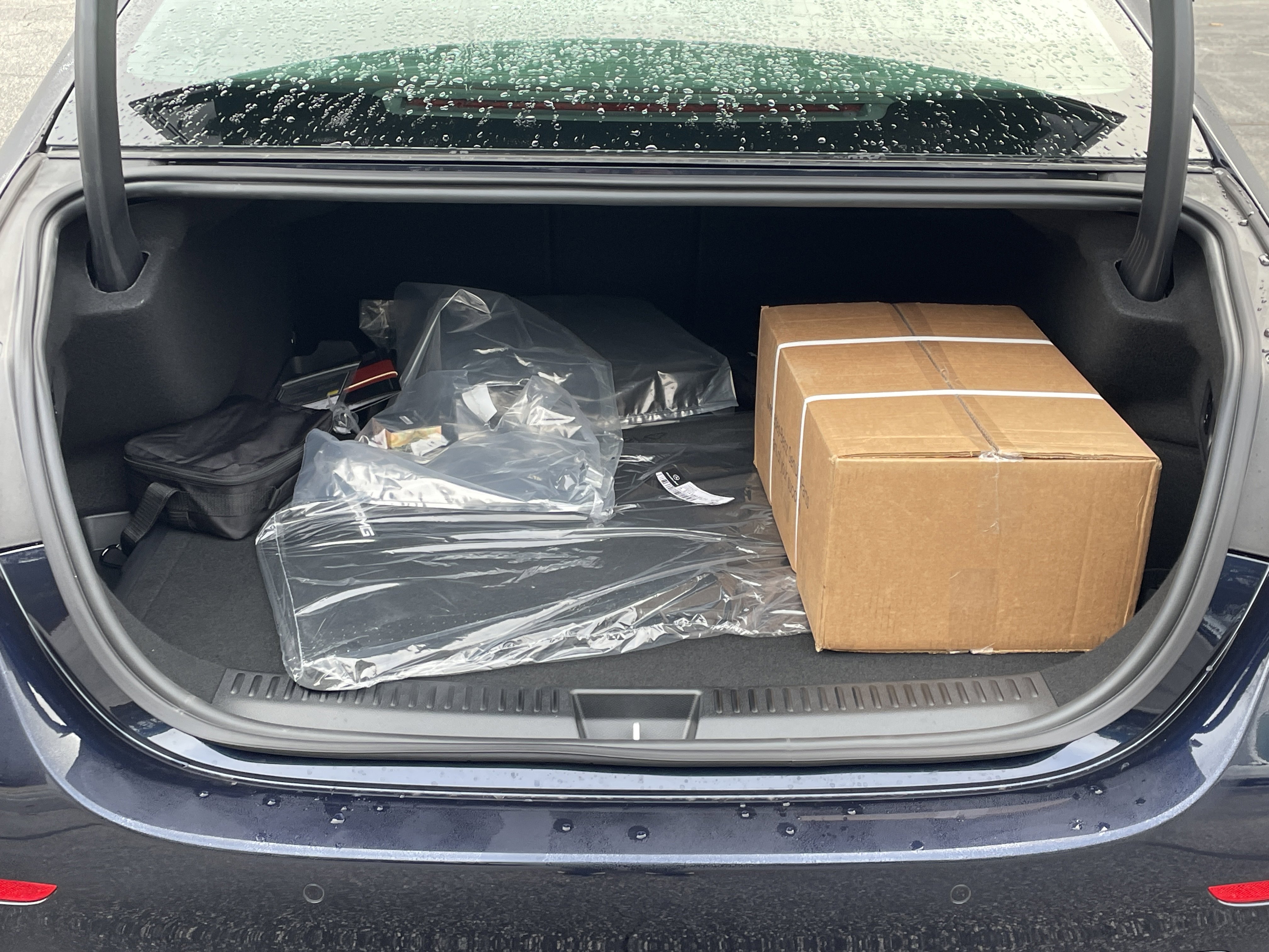 New 2026 Mercedes-Benz E 53 AMG e 4MATIC Sedan image 9