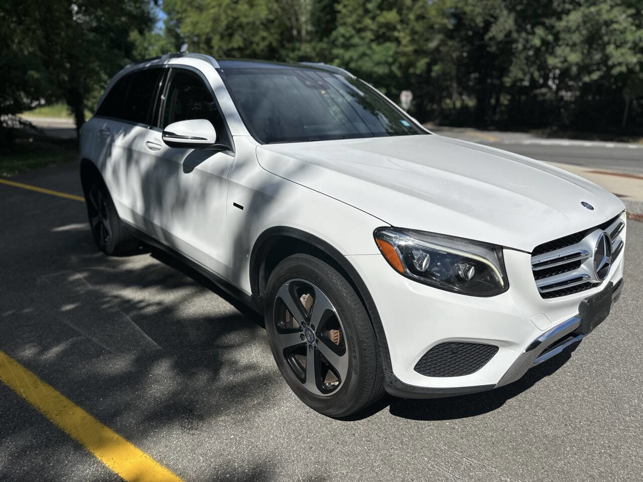 Used 2016 Mercedes-Benz GLC 300 4MATIC image 4