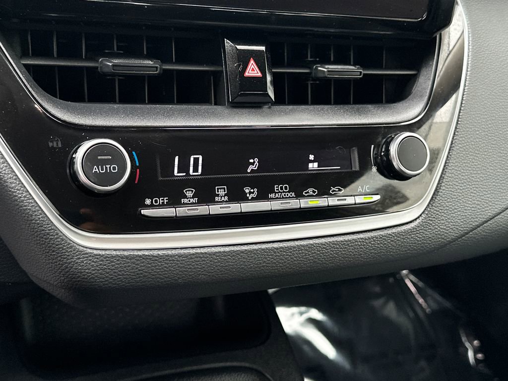 Used 2023 Toyota Corolla LE FWD image 22
