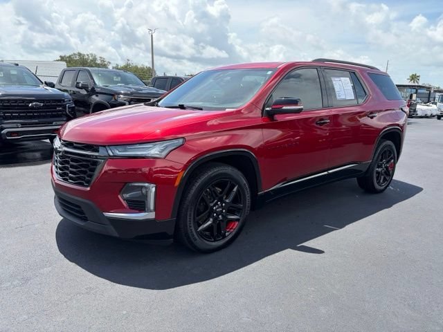 Used 2022 Chevrolet Traverse Premier w/ Redline Edition AWD/4WD image 3