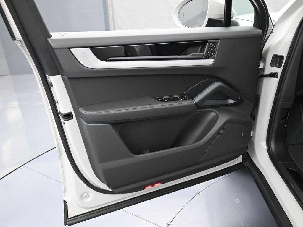 New 2026 Porsche Cayenne E-Hybrid image 15