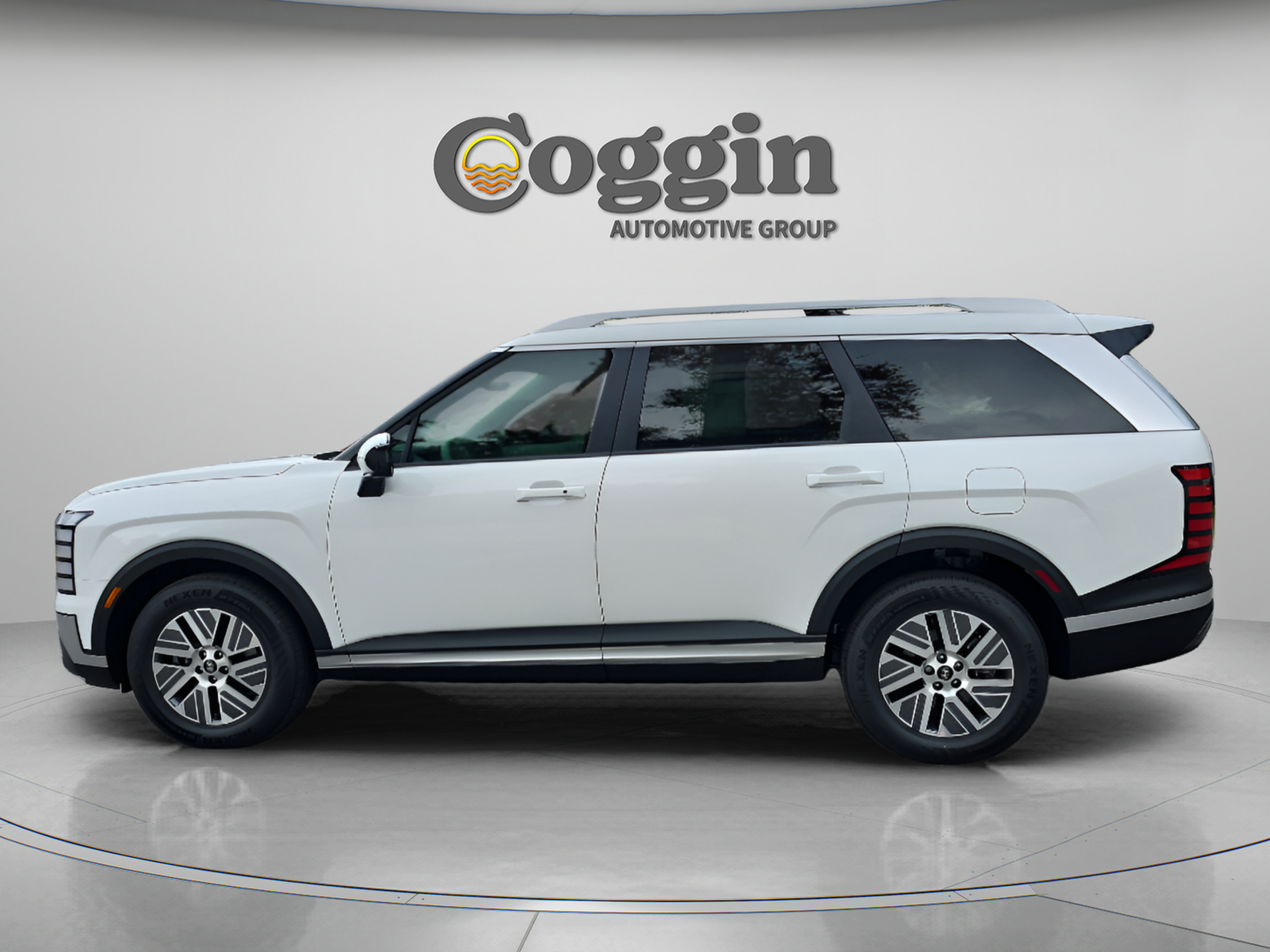 New 2026 Hyundai Palisade FWD Hybrid image 2