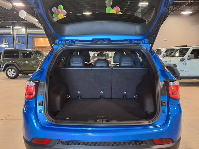Used 2025 Jeep Compass Limited AWD/4WD image 13