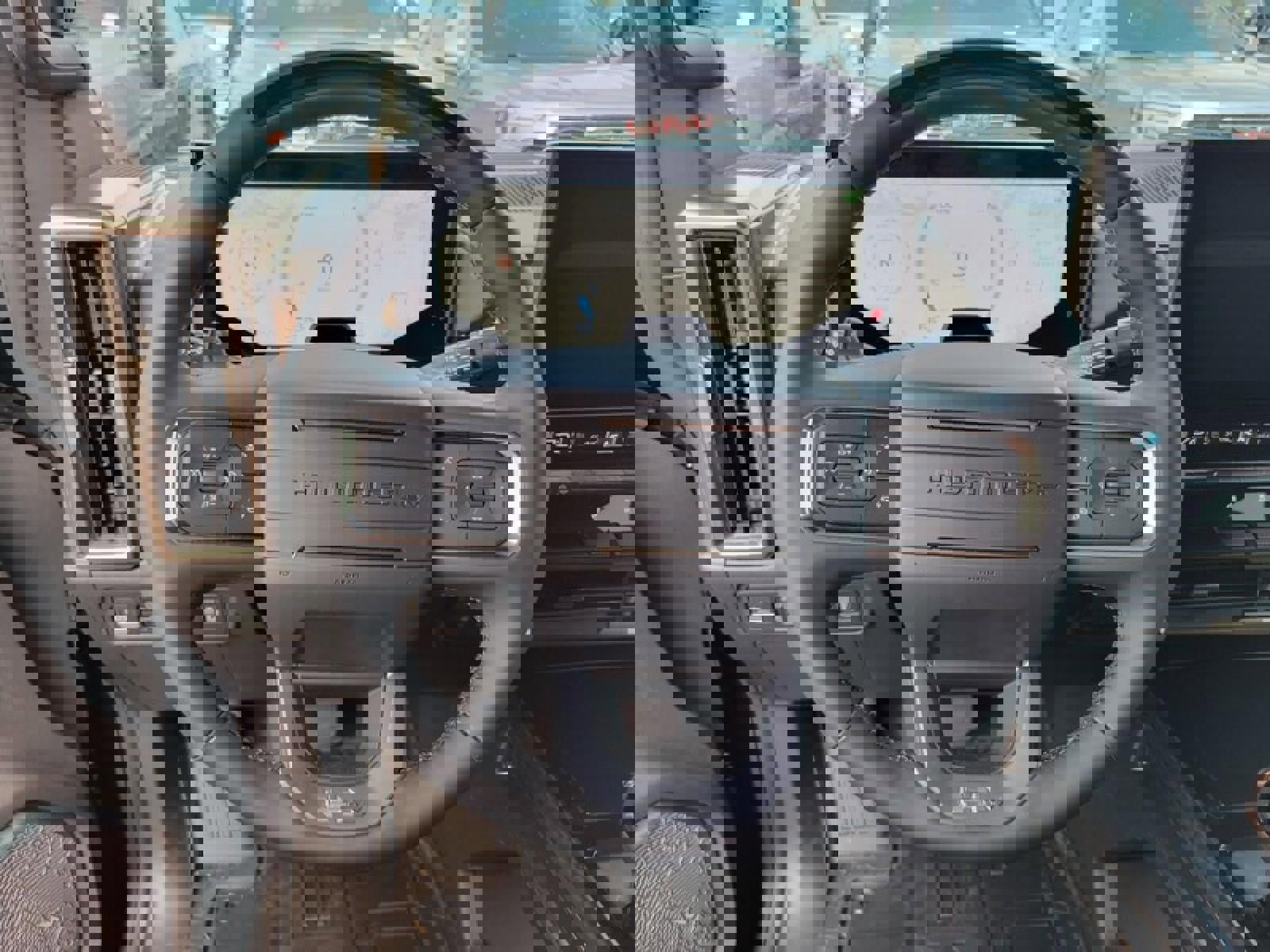 New 2025 GMC Hummer EV 3X image 12