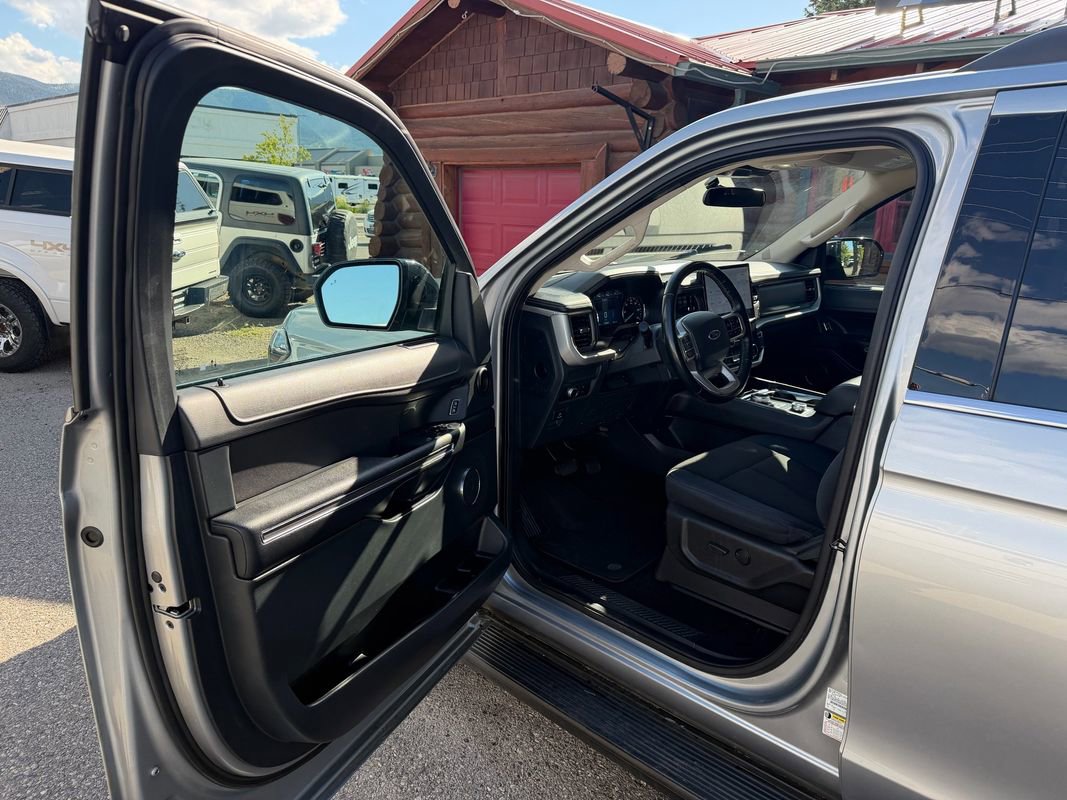 Used 2022 Ford Expedition Max XL AWD/4WD image 8
