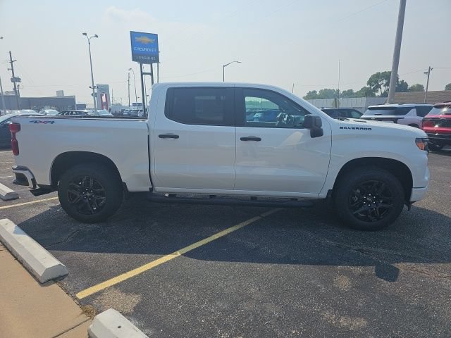 New 2026 Chevrolet Silverado 1500 Custom w/ Turbomax Blackout Package AWD/4WD image 8