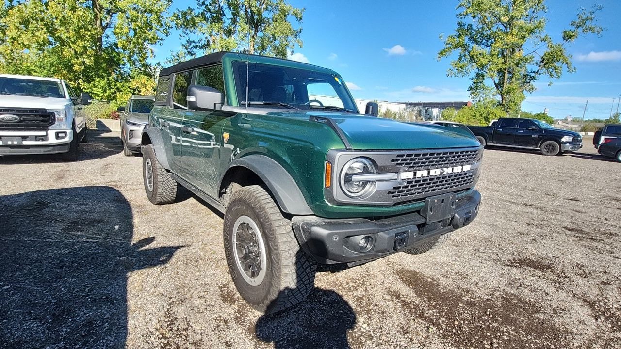 Used 2023 Ford Bronco Badlands w/ Sasquatch Package AWD/4WD image 2
