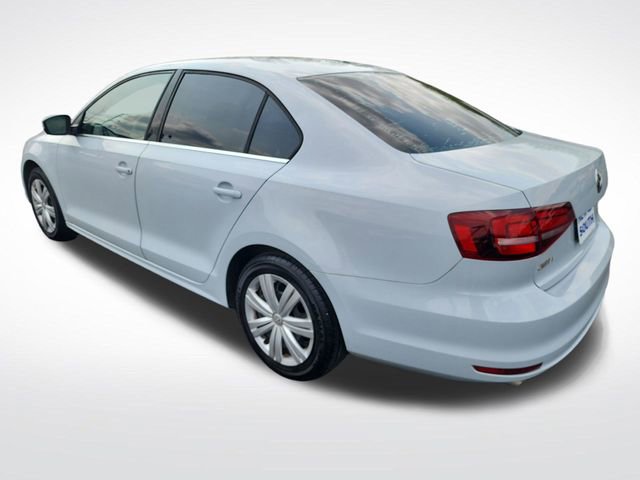 Used 2017 Volkswagen Jetta S image 3
