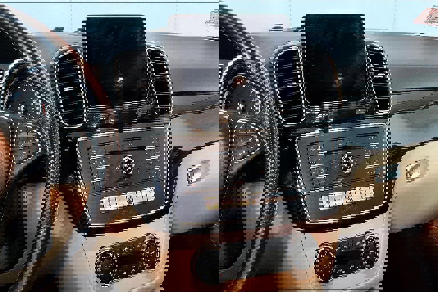 Used 2018 Mercedes-Benz GLE 350 4MATIC image 7