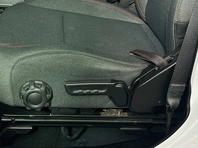 Used 2024 Jeep Wrangler Unlimited Rubicon image 13