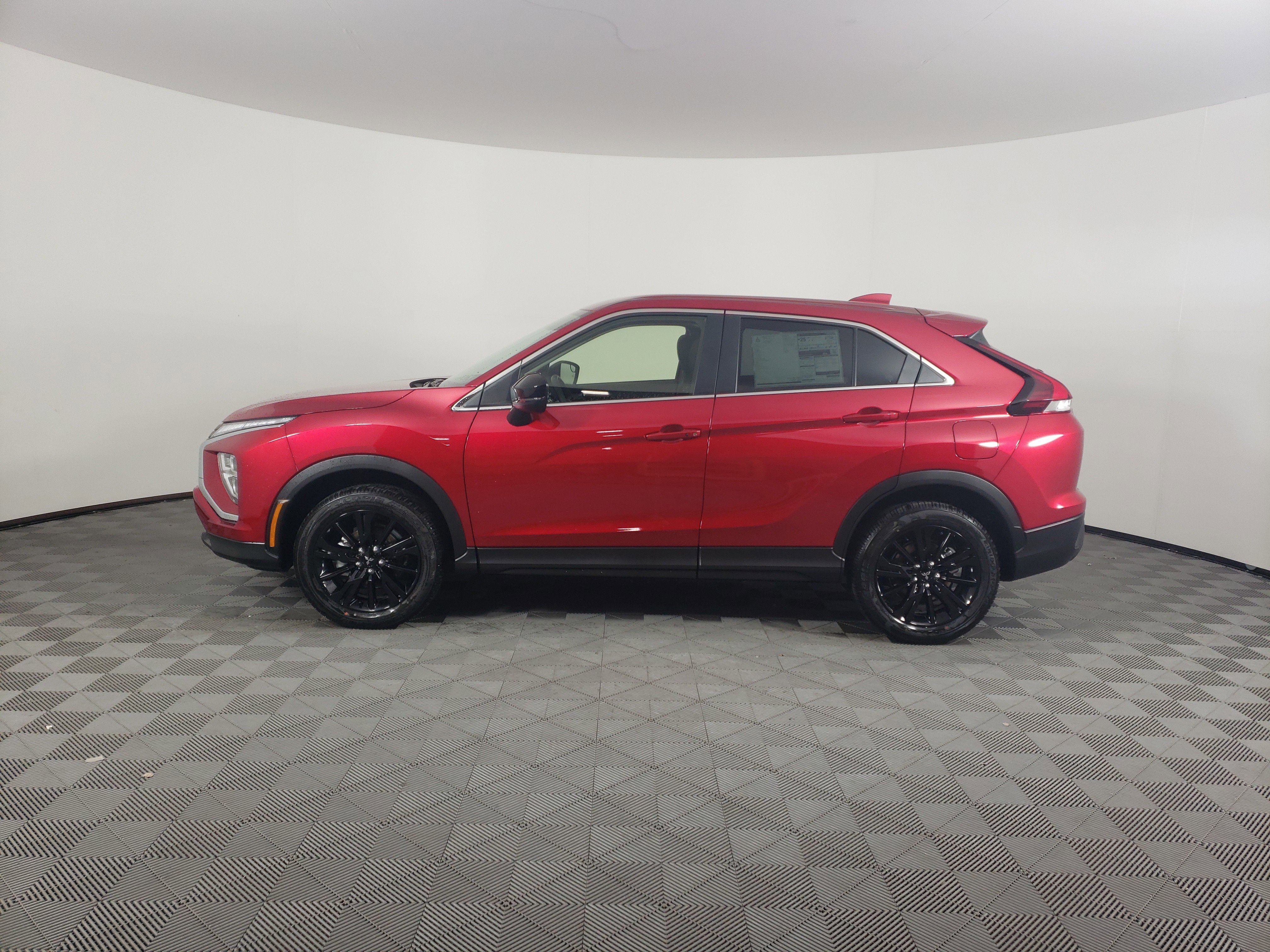 New 2026 Mitsubishi Eclipse Cross LE image 5