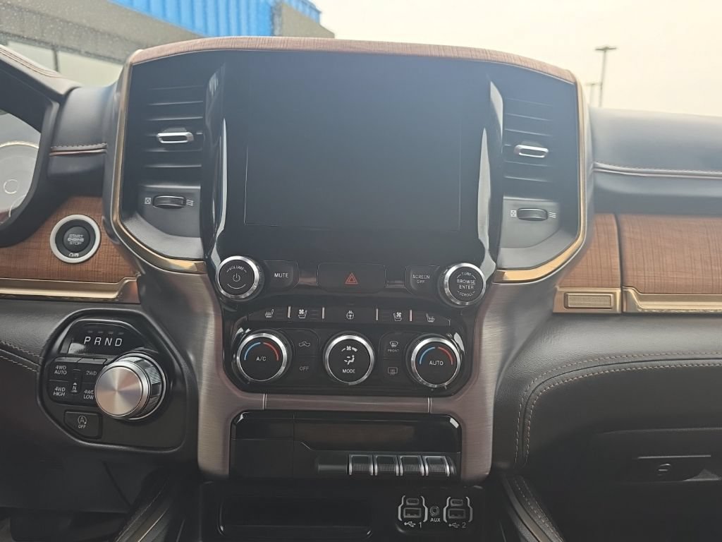 Used 2022 RAM 1500 Limited w/ Body Color Bumper Group AWD/4WD image 32