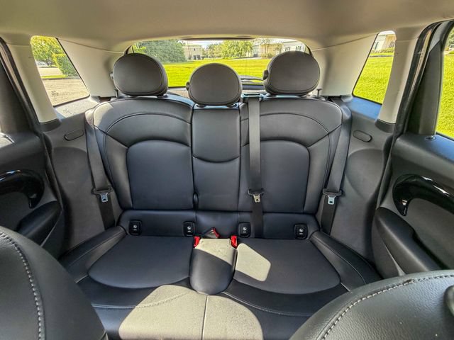 Used 2021 MINI Cooper 4-Door Hardtop w/ 6.5" Touchscreen Package FWD image 18