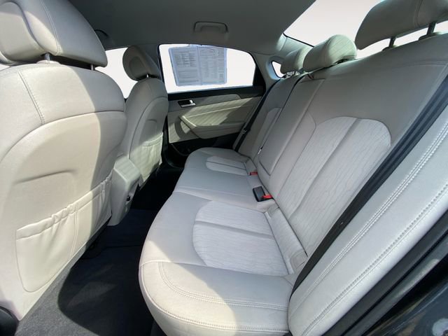 Used 2017 Hyundai Sonata SE image 13