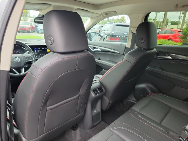 Used 2023 Buick Envision Essence w/ Sport Touring Package AWD/4WD image 18