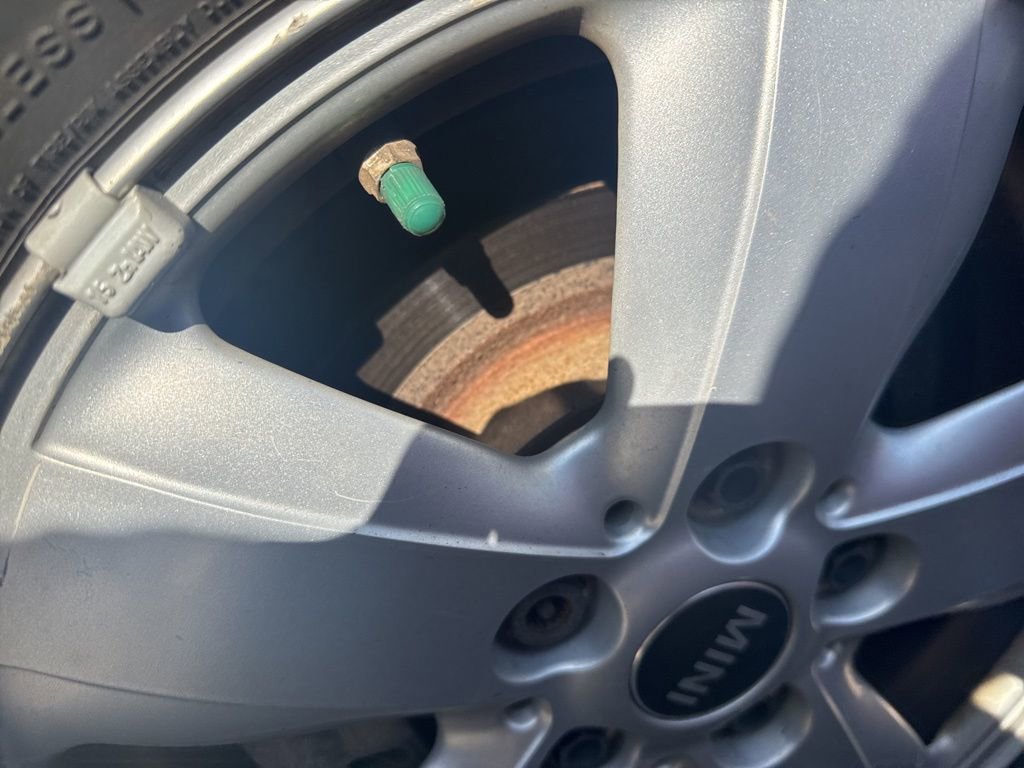 Used 2015 MINI Cooper 2-Door Hardtop image 26