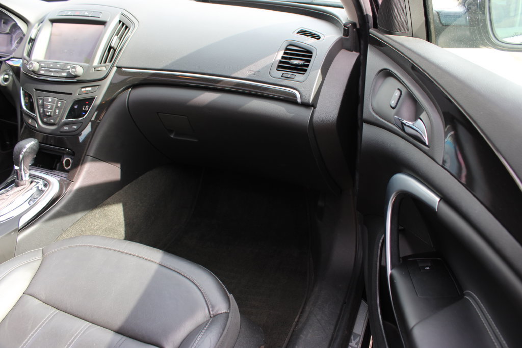 Used 2015 Buick Regal Premium w/ Experience Buick Package FWD image 40