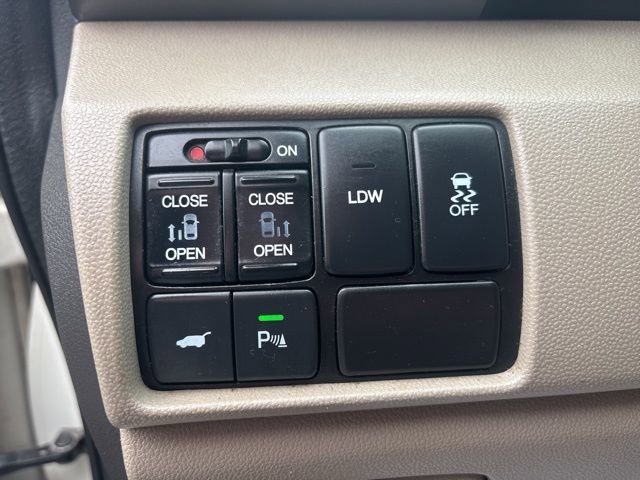 Used 2015 Honda Odyssey Touring Elite image 45