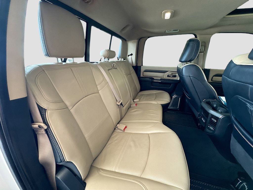 Used 2022 RAM 3500 Limited AWD/4WD image 29