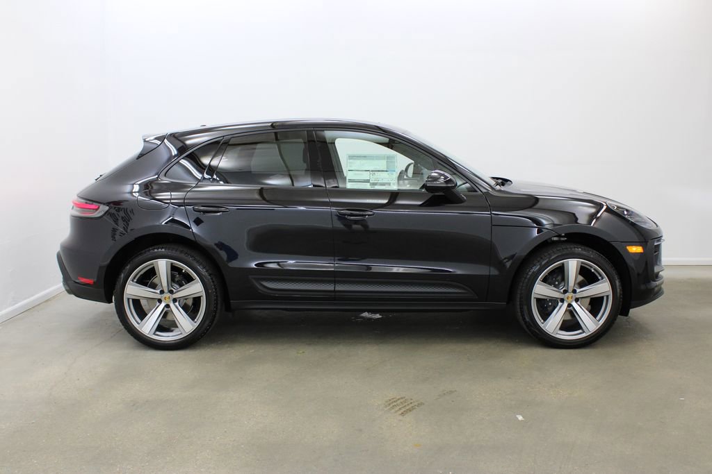 New 2025 Porsche Macan image 7