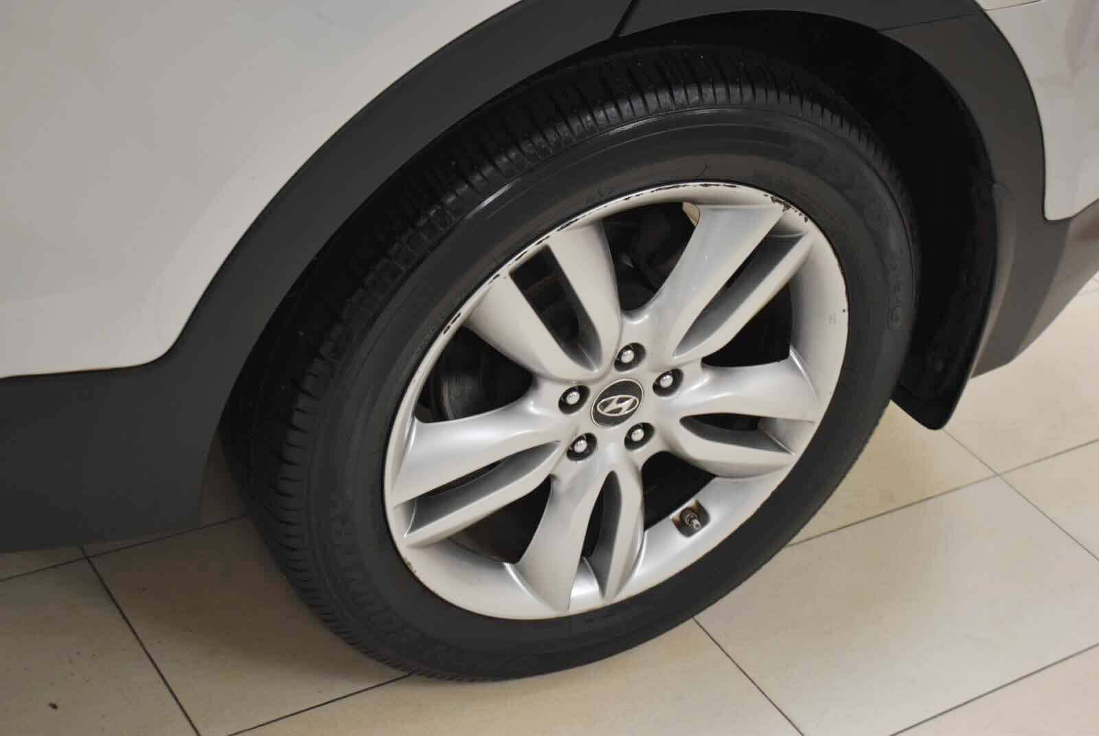 Used 2014 Hyundai Santa Fe Sport 2.0T w/ Navigation Package 06 AWD/4WD image 39