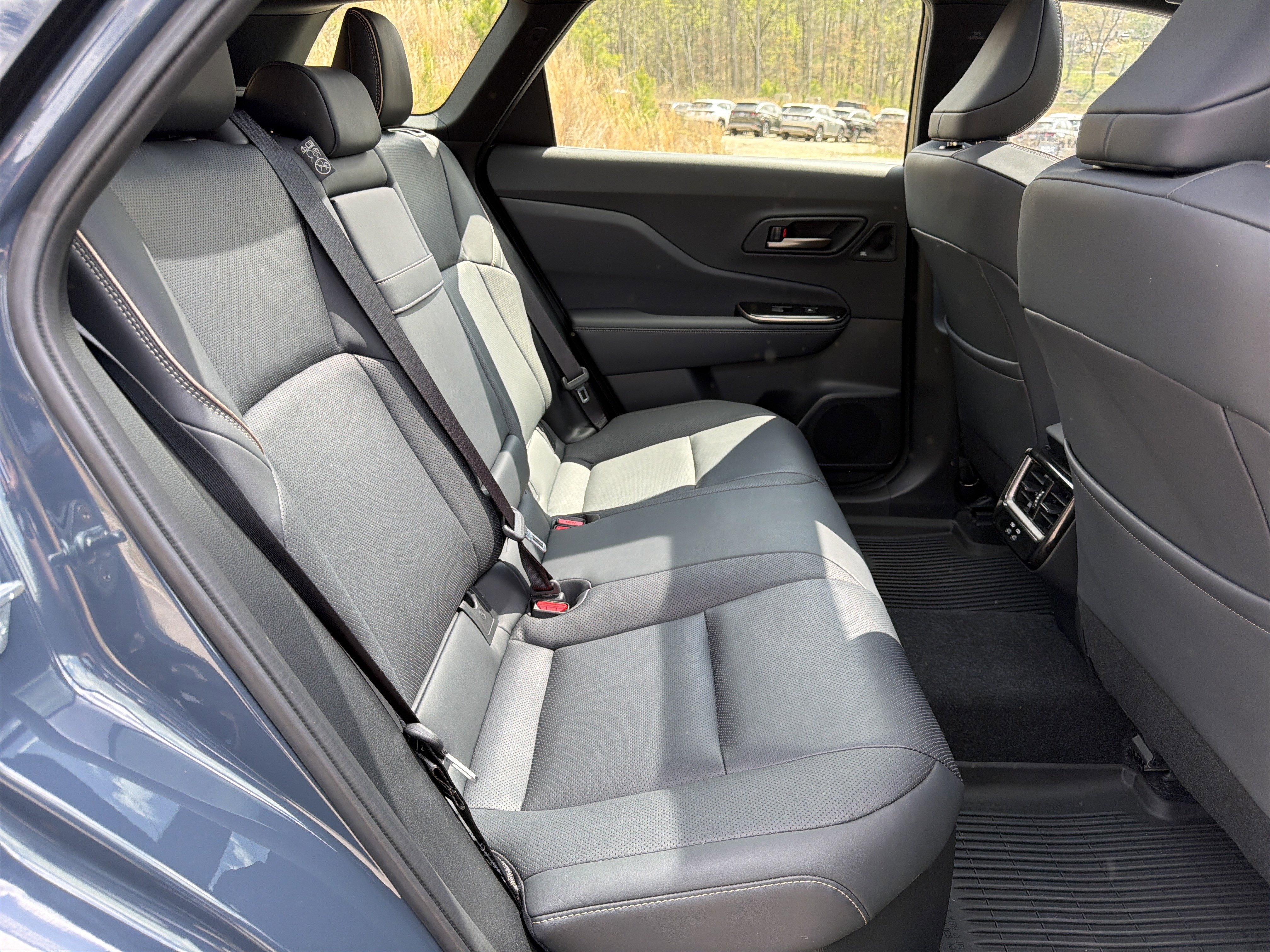 Used 2025 Toyota Crown Signia AWD/4WD image 15