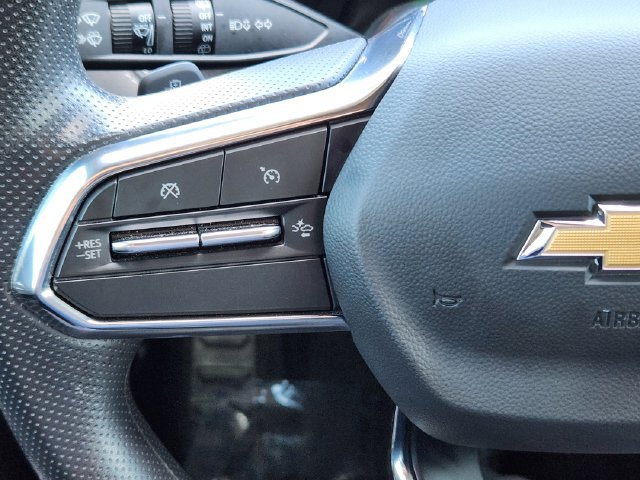 Used 2025 Chevrolet Blazer EV LT AWD/4WD image 30