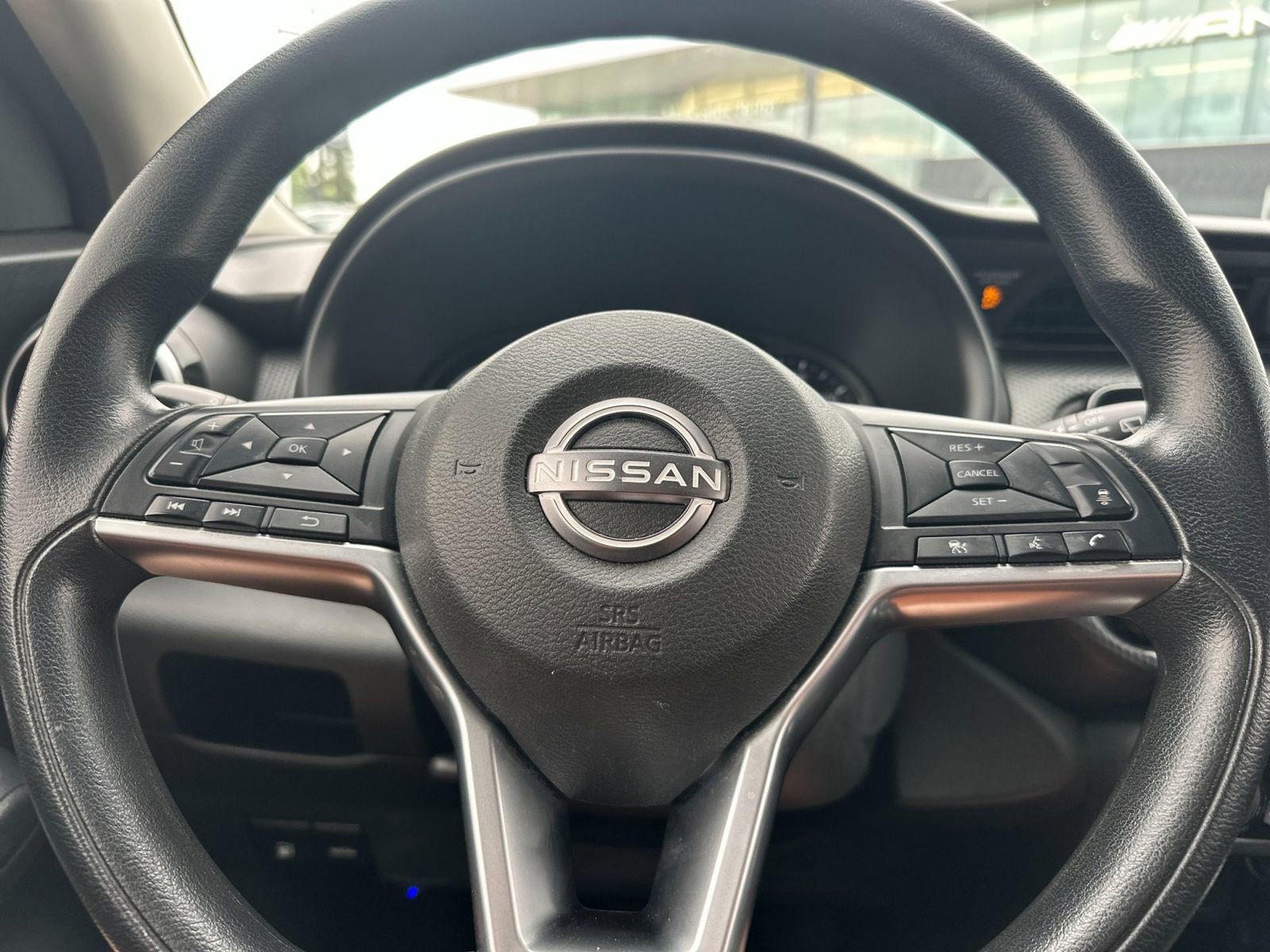 Used 2022 Nissan Kicks SV FWD image 23
