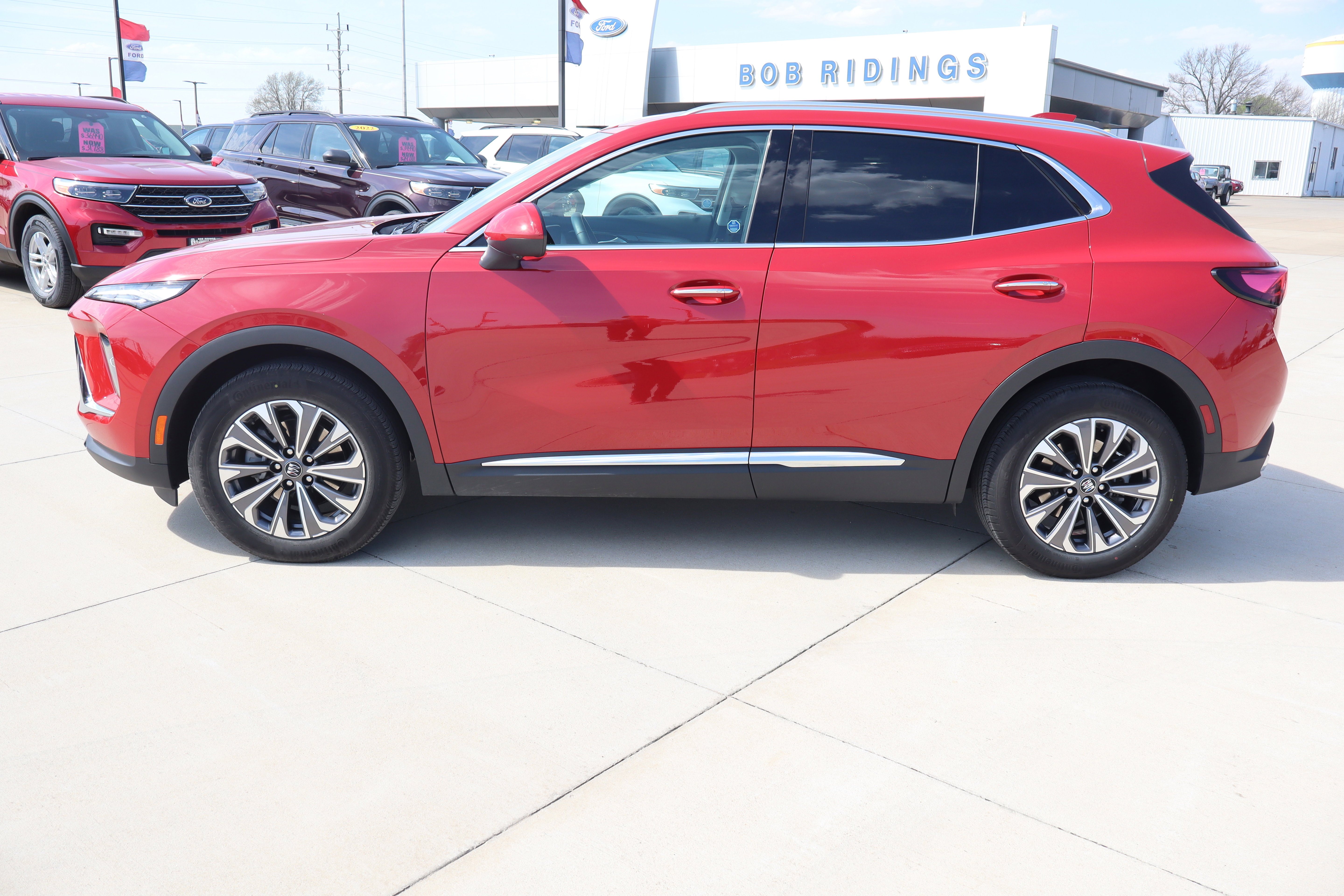Used 2025 Buick Envision Preferred AWD/4WD image 9