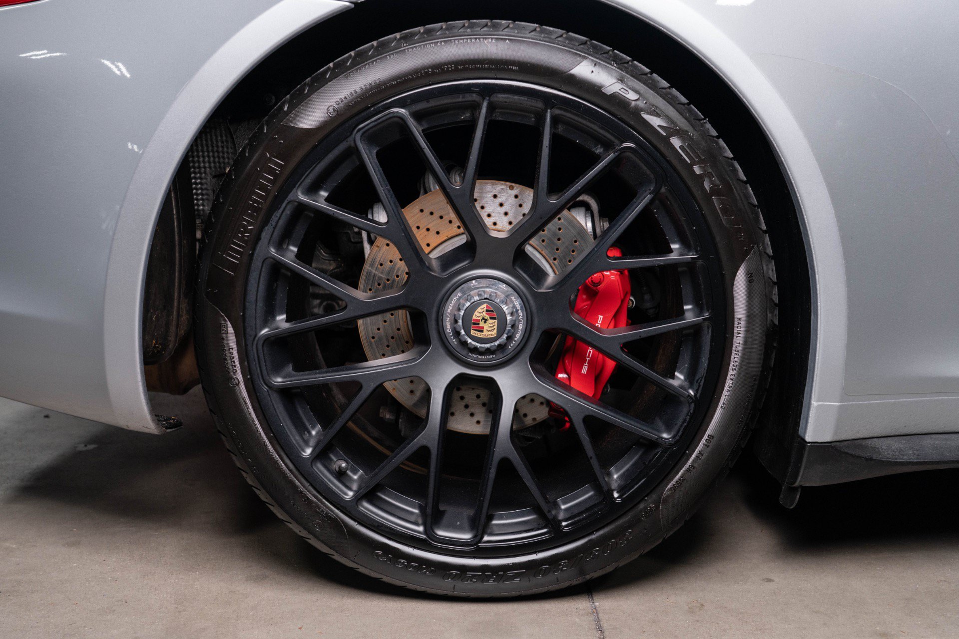 Used 2015 Porsche 911 Carrera GTS RWD image 30