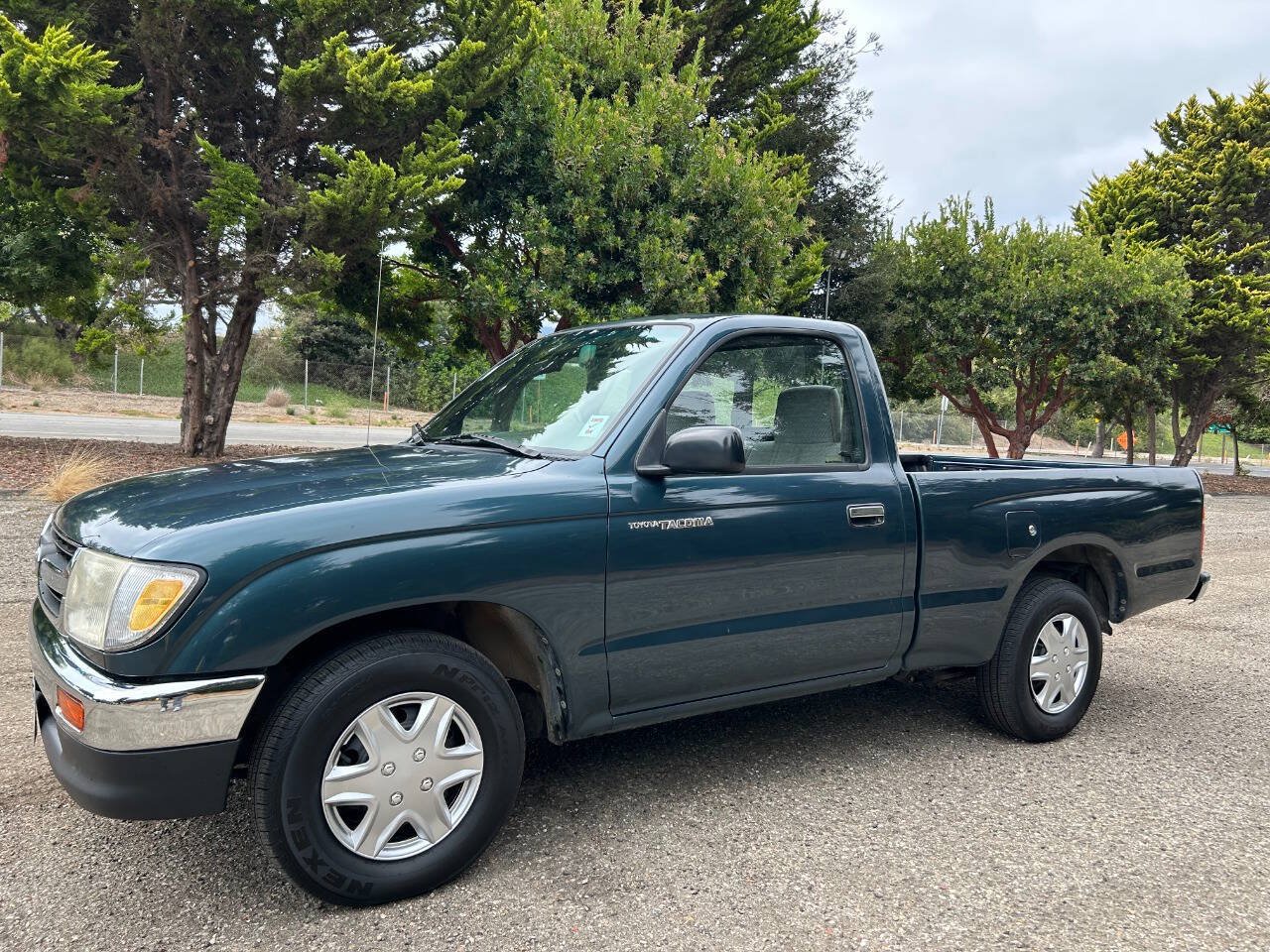 Used 1997 Toyota Tacoma 2WD Regular Cab w/ Value Edition Plus Pkg image 4