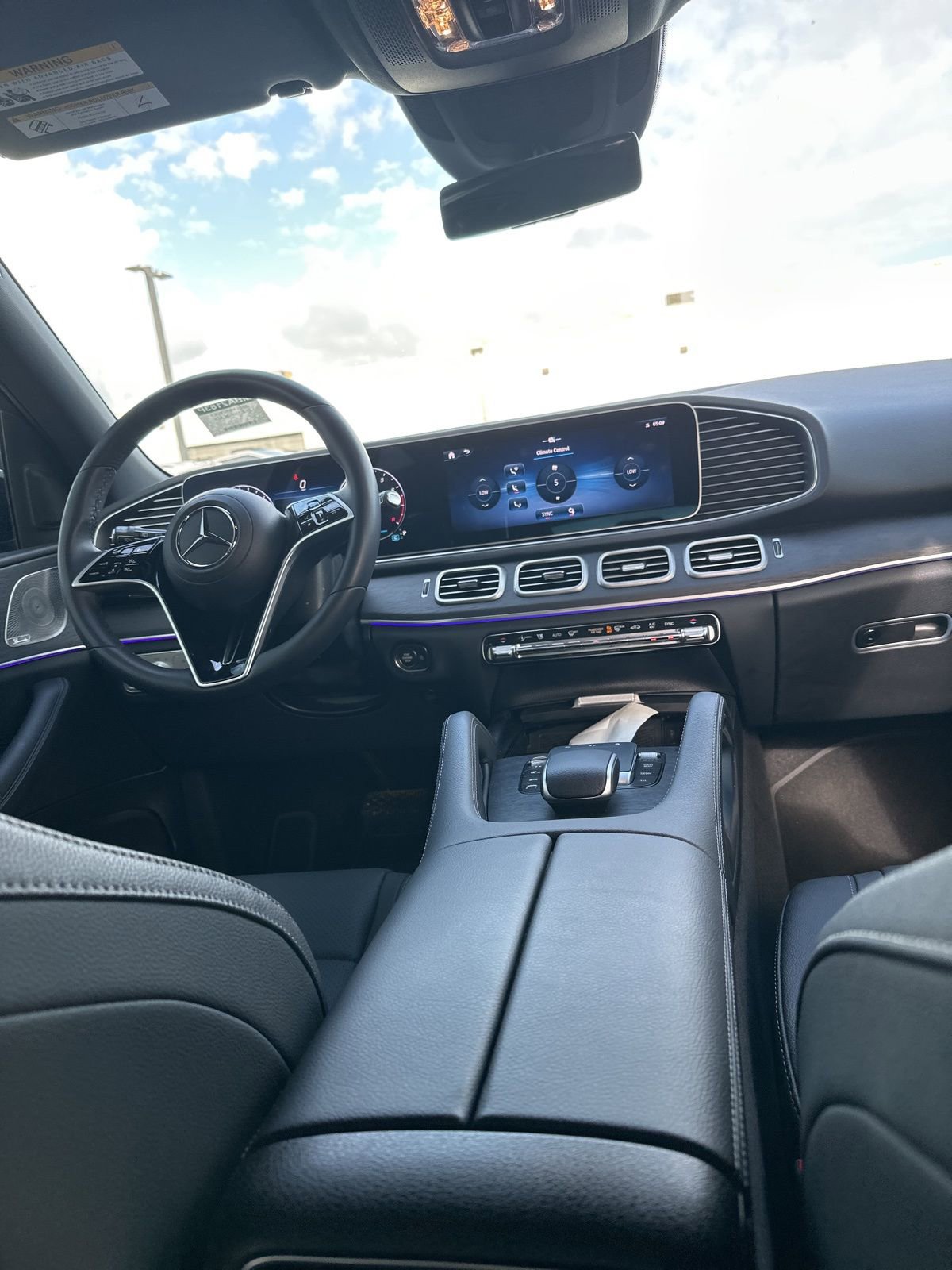 Used 2025 Mercedes-Benz GLE 350 4MATIC image 10