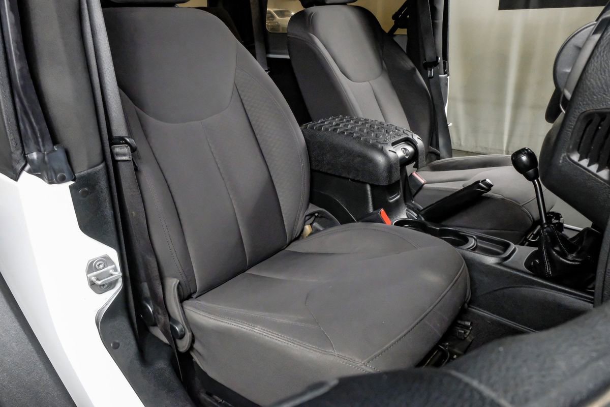 Used 2018 Jeep Wrangler Sport image 25