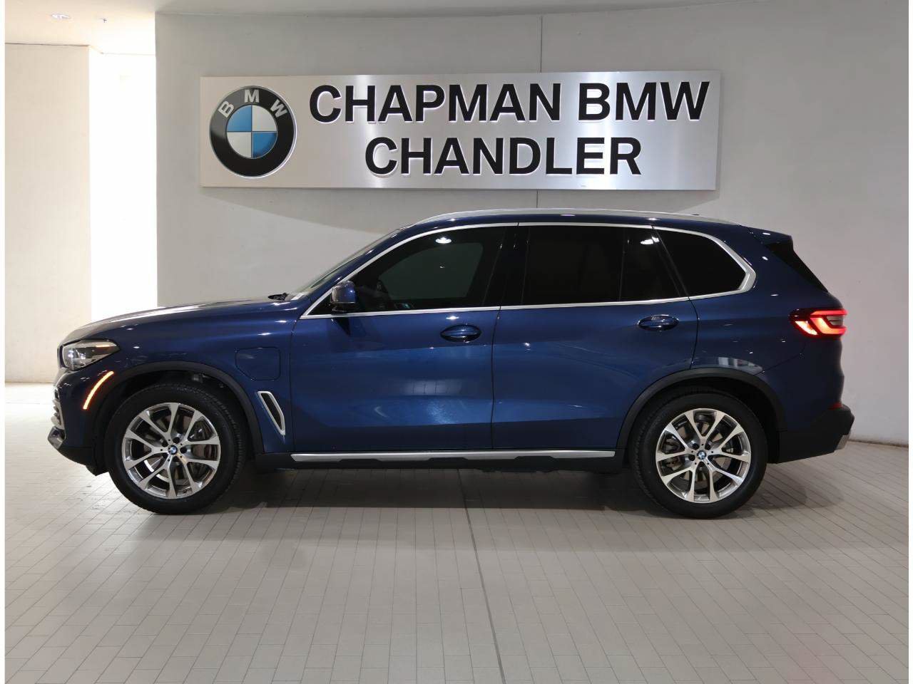 Used 2021 BMW X5 xDrive45e w/ Premium Package AWD/4WD image 3