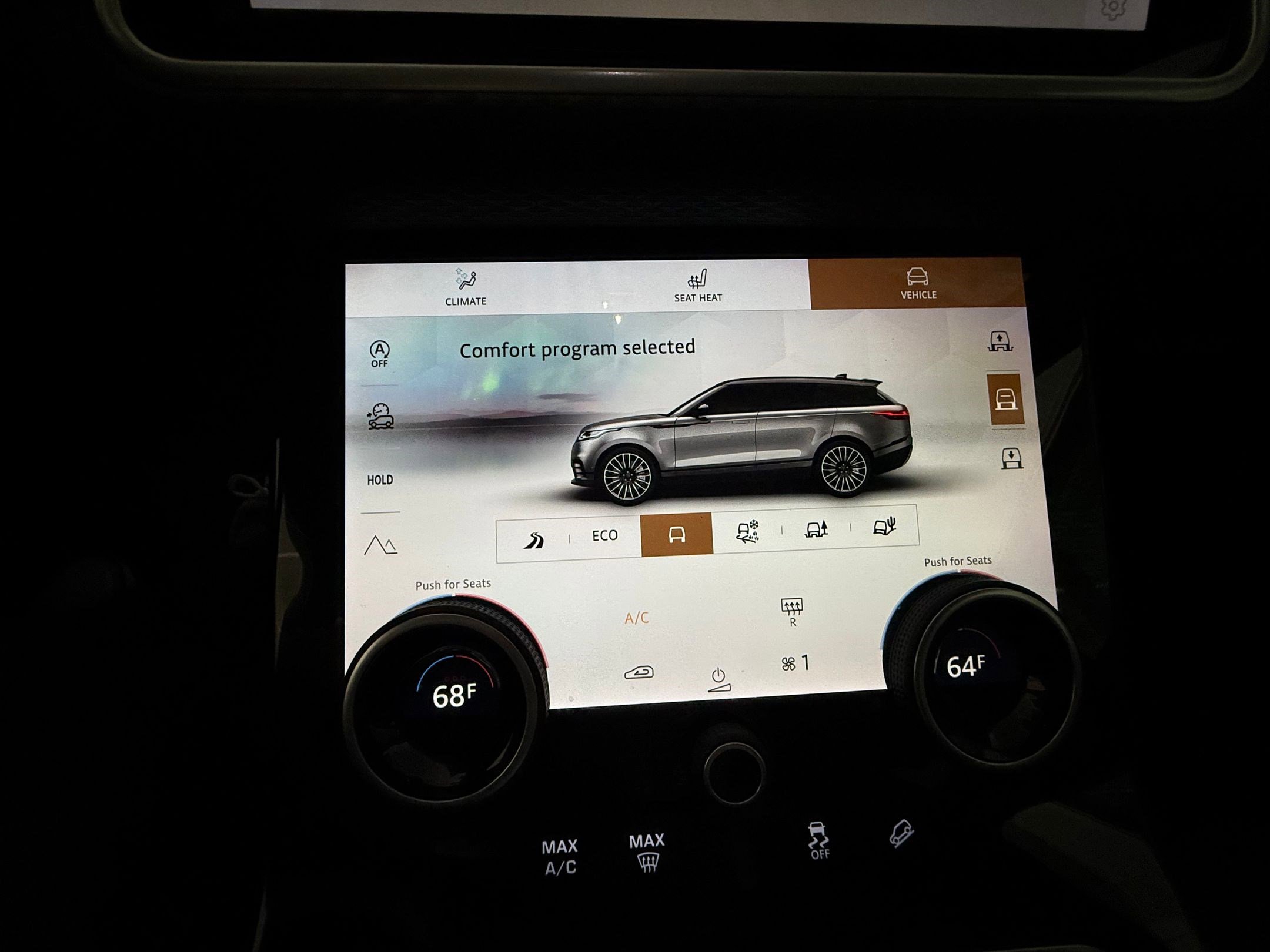 Certified 2023 Land Rover Range Rover Velar R-Dynamic S image 28