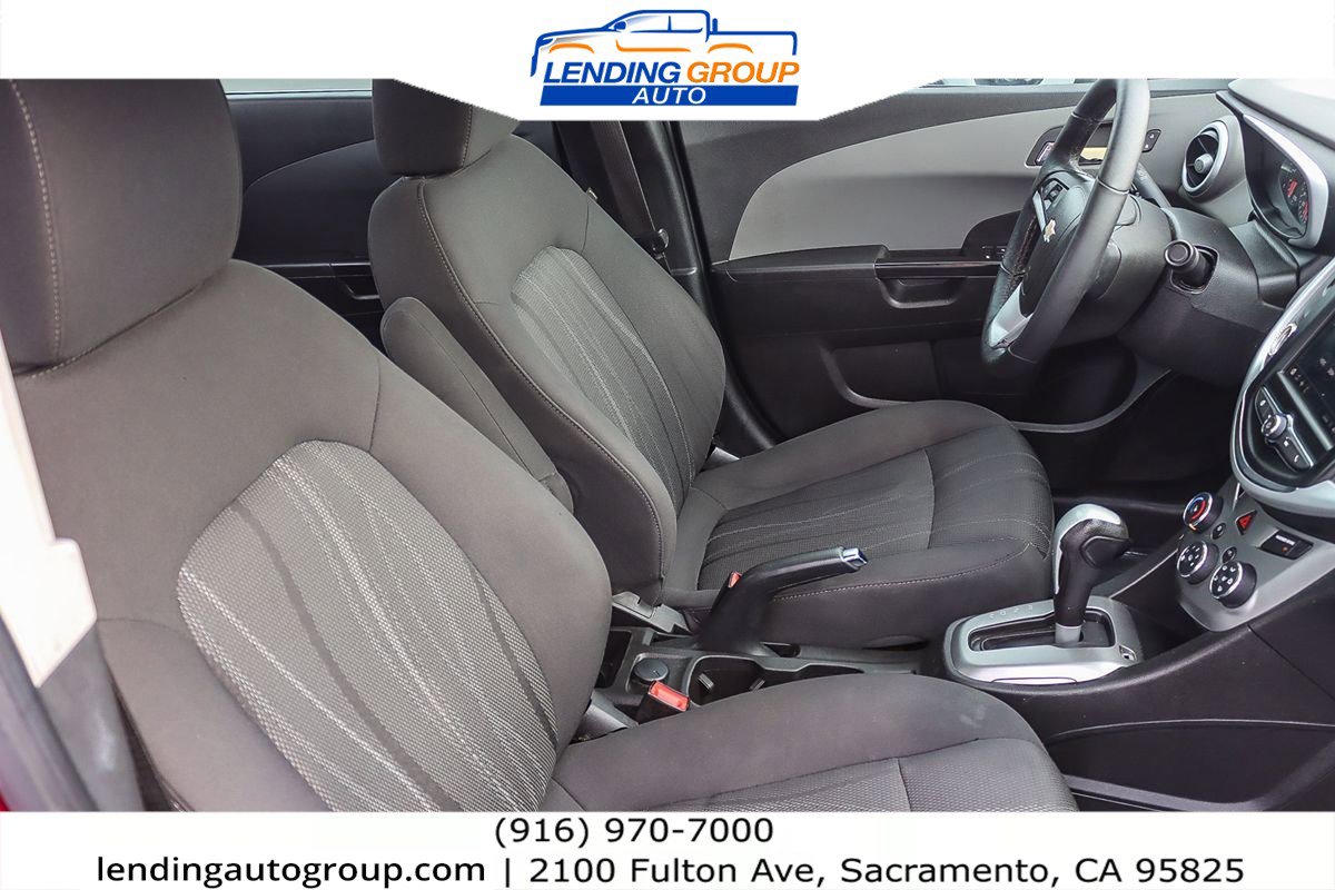 Used 2019 Chevrolet Sonic LT w/ Convenience Package image 15