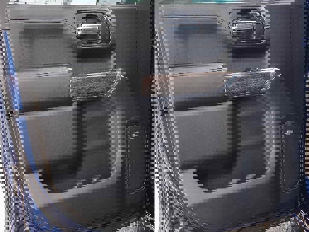 Used 2019 Chevrolet Silverado 1500 LT Trail Boss image 19